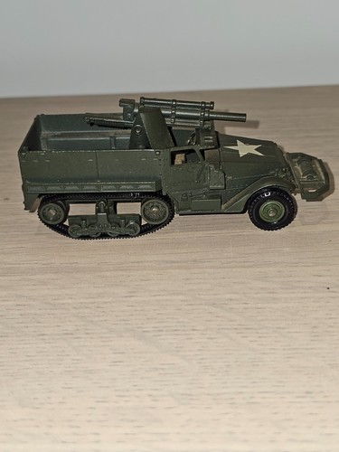 Half track solido - half, armée