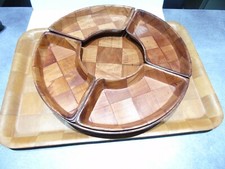 1 plateau rectangulaire,et 1