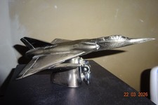 ANCIEN BRIQUET DE TABLE AVION