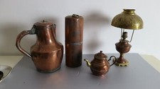 lot d objets en cuivre lampe pichet bouilloire coquemar
