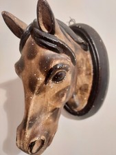 Enseigne de boucherie chevaline, tête de cheval en platre Fin Xix Écurie 