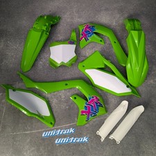Plastics + Graphics Kawasaki
