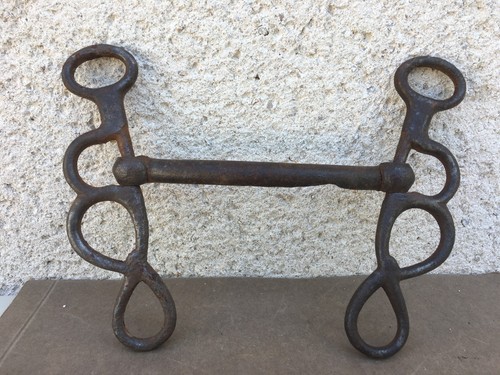 Ancien mors cheval en fer - ancien,