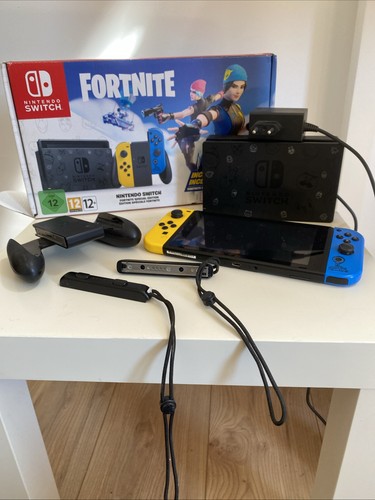 Nintendo switch 32go console - nintendo,