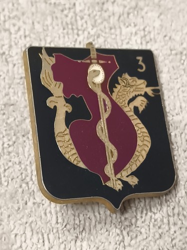 Insigne militaire ancien - , 3e