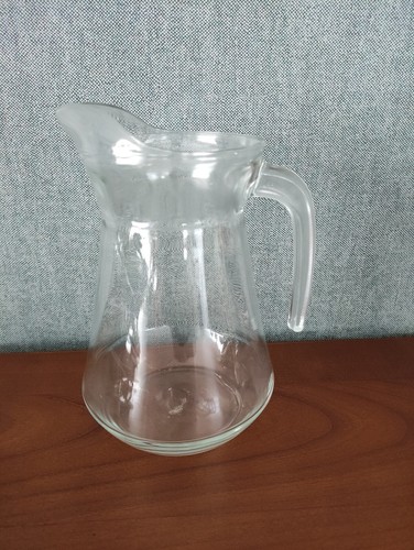 Carafe eau jus de - a,