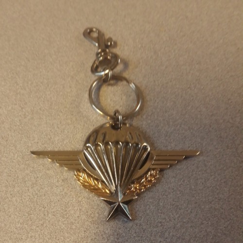 Porte clé brevet parachutiste - porte,