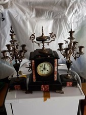 Pendule de style Napoléon III à mouvement  a remettre en route .sans clef