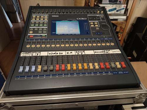 Table mixage yamaha d - de, 16
