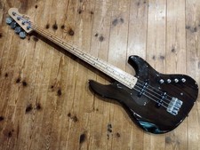 Guitare basse ATELIER Z