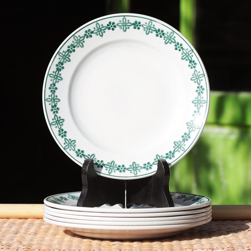 Ensemble assiettes plates - de,