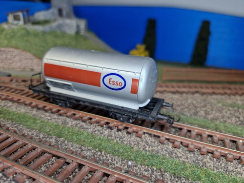 Wagon citerne essieux esso - citerne,