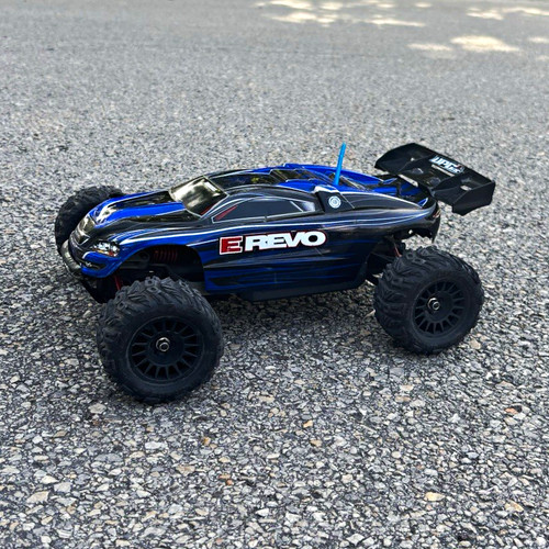 Traxxas revo 16 - traxxas, 1:16