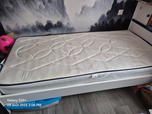 Matelas 90x190 bon - bon, état