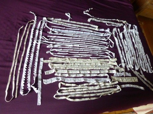 Dentelle ancienne tres - ancienne,