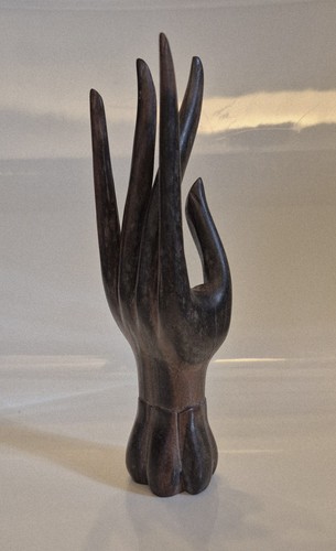 Main sculptée bois - sculptée,