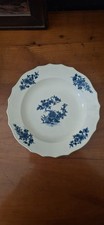 Assiette en porcelaine de