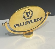 Présentoir en laiton