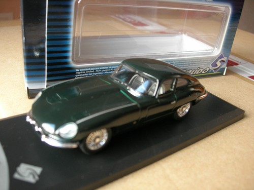 Solido metal jaguar type - metal,