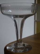 BACCARAT 1 ANCIENNE COUPE