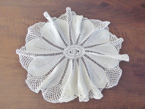 Napperon crochet ancien - crochet,, ancien.