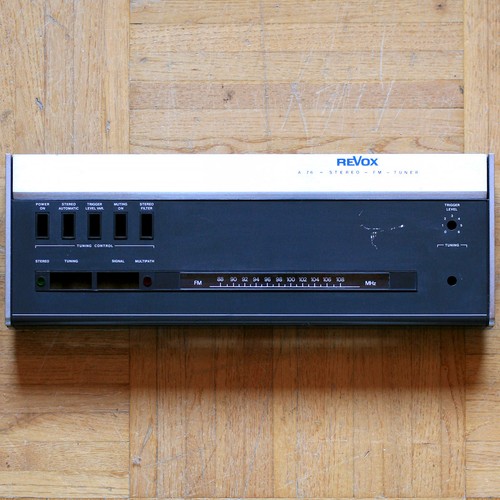 Revox tuner a76 - •, •