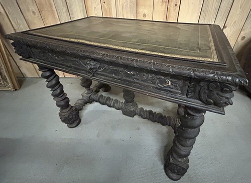 Table milieu bureau - de,