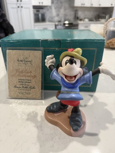 Please read wdcc - wdcc, disney