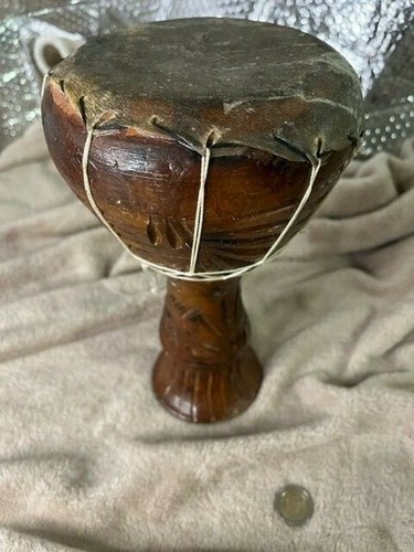 Djembé artisanal africain - , en