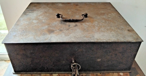 Ancienne caisse coffre - ancienne,