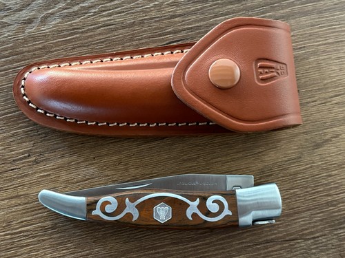 Couteau pliant étui - +, cuir