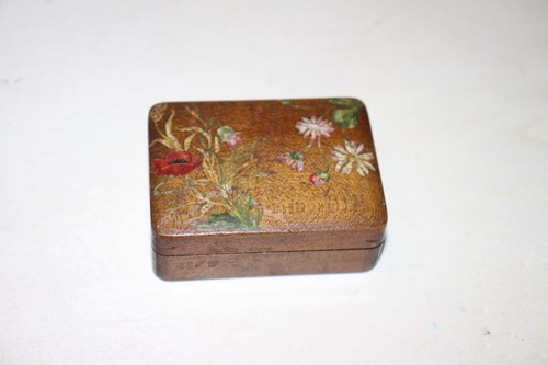 Ancienne boite timbres en - boite,