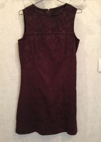 Robe droite rouge bordeaux