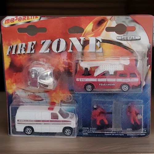 Majorette diorama fire - diorama,