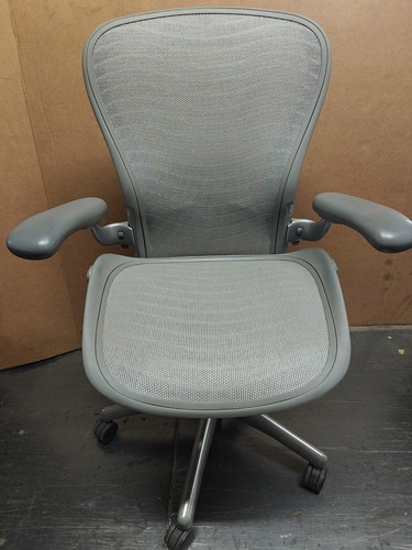 Herman miller aeron - aeron, desk