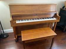 Yamaha 48" Upright Piano U1