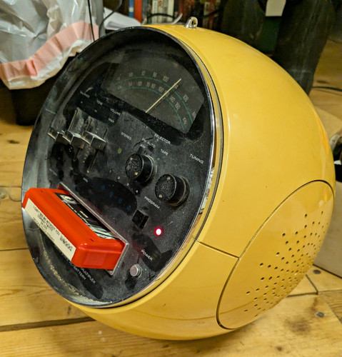 Weltron space age track - age,