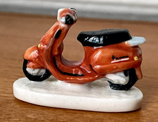 Fève Moto Scooter Marron ⭐