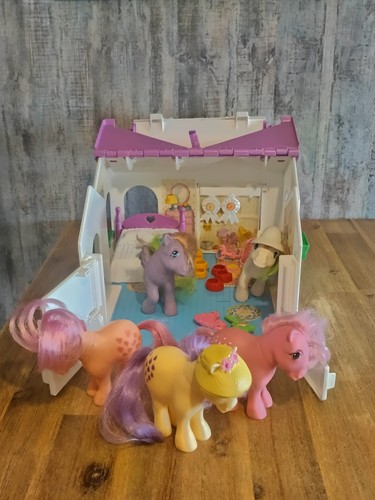 Lot petit poney bâtiment - petit,
