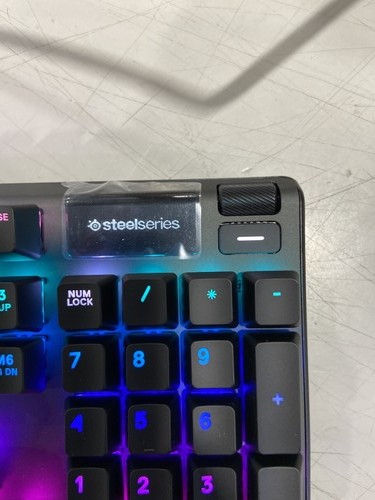 Black steelseries apex 7 - apex,