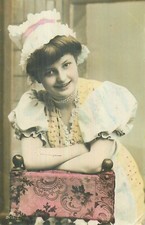 CP WOMEN'S LACE HEADDRESS BEADED NECKLACE ELBOW - 10338