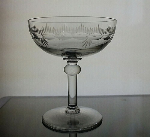 Ancienne coupe champagne en - champagne,