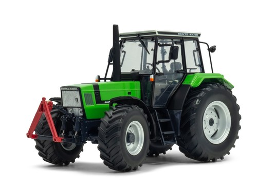 Universal hobbies tracteur - -,
