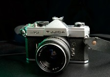 Vintage Fujica ST701 35mm Camera W/1:2.8 35mm Lens Black & Silver UNTESTED