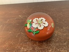 Presse papier fleur en cristal