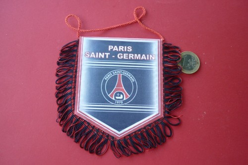 Fanion football psg - /,