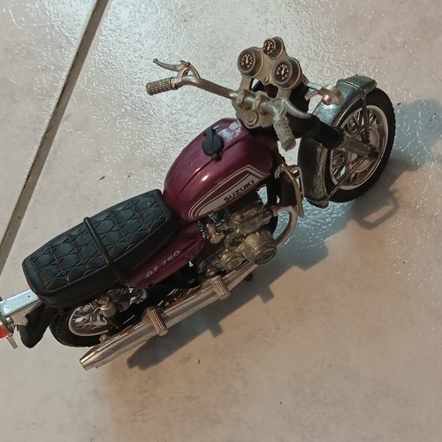 Suzuki 750 1976 moto - gt,