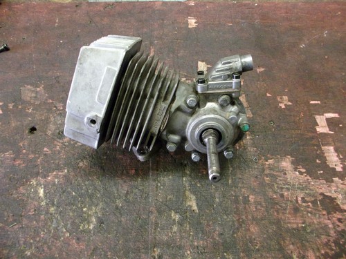 Block moteur peugeot 103 - moteur,