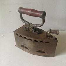 Ancien Fer À Repasser À