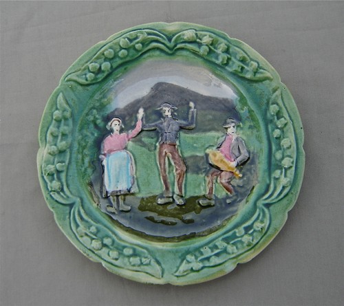 Belle assiette barbotine de - belle,